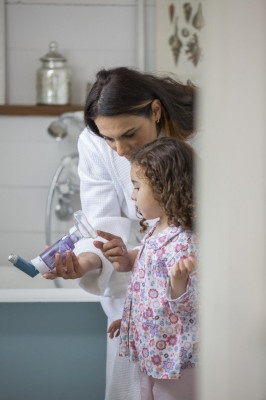 Спейсер Philips Respironics OptiChamber Diamond HH1330/00 с детской малой маской 