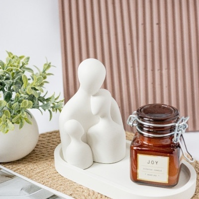 Декоративный поднос со статуэткой из гипса Белый Семья 