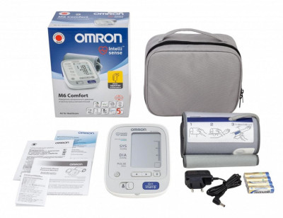 Автоматический тонометр Omron M6 Comfort с адаптером на плечо 