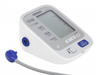Автоматический тонометр Omron M6 Comfort с адаптером на плечо 