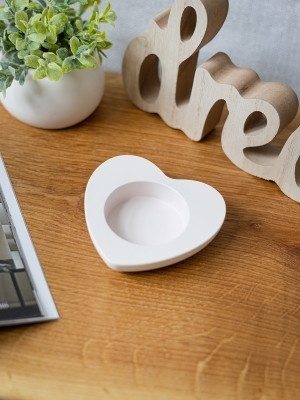 Подсвечник из гипса Сердце Белый 