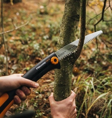 Садовые инструменты:Пила садовая Fiskars Xtract SW75 