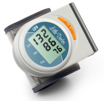 Автоматический тонометр Little Doctor LD8 на запястье 
