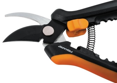 Садовые инструменты:Секатор Fiskars Solid SP14 