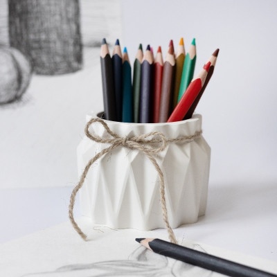 Ваза декоративная из гипса Белый 