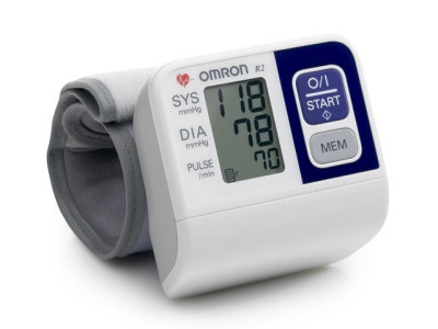 Автоматический тонометр на запястье Omron R2 